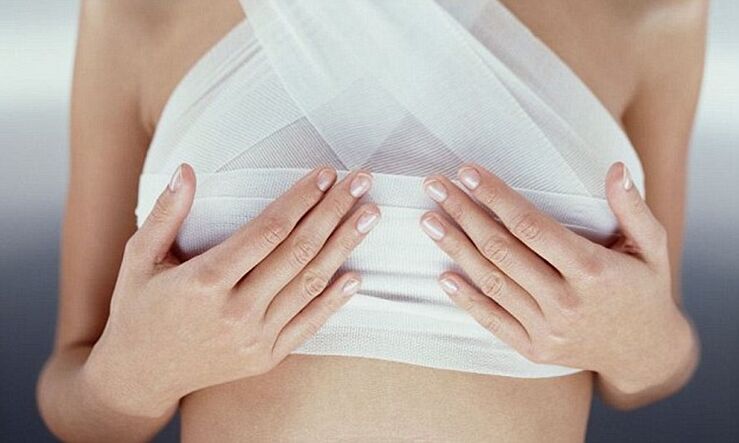 povoj po prsih po operaciji povečanja dojk